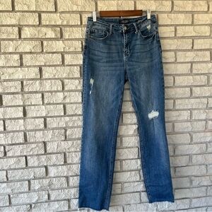 Judy Blue Medium Wash Slightly Distressed Straight Legged Dad Jeans Size 9/29